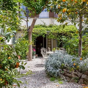 Secret Garden , Florence Italy
