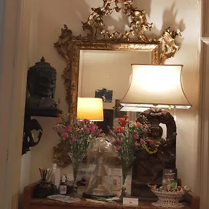 Crociferi Couette-café Catane